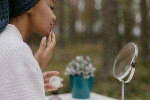 Read more about the article Как ухаживать за кожей после аппаратных процедур?