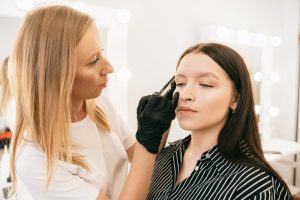 Read more about the article Раздражение после депиляции лица: как подготовить кожу и ухаживать за ней